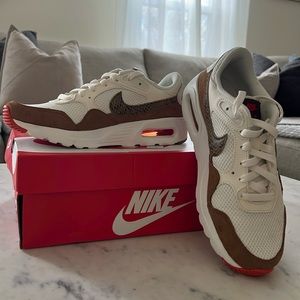 Nike Air Max SC SE (Women’s)